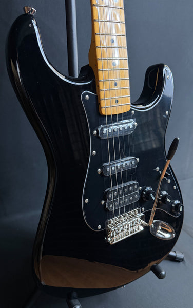 Squier Classic Vibe 70's Stratocaster HSS Electric Guitar Gloss Black (838)