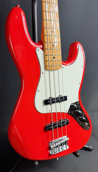 Fender Player II Jazz Bass 4-String Bass Guitar Coral Red Finish