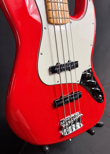 Fender Player II Jazz Bass 4-String Bass Guitar Coral Red Finish