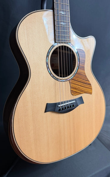 Taylor 814ce Grand Auditorium Cutaway Acoustic-Electric Guitar Gloss Natural w/ OHSC
