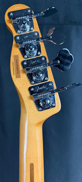 Fender Vintera II '70s Telecaster Bass 4-String Bass Guitar Vintage White w/ Gig Bag