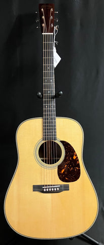 Martin HD-28 (2025) Standard Dreadnought Acoustic Guitar Gloss Natural w/ Case (030)