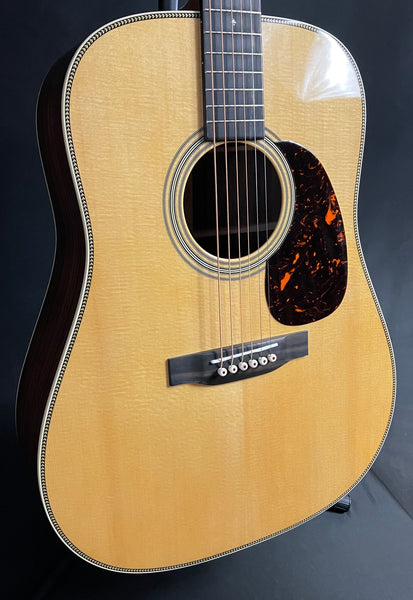 Martin HD-28 (2025) Standard Dreadnought Acoustic Guitar Gloss Natural w/ Case (030)