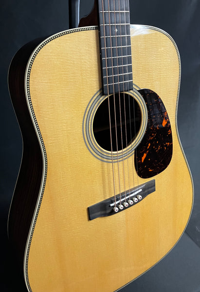 Martin HD-28 (2025) Standard Dreadnought Acoustic Guitar Gloss Natural w/ Case (030)