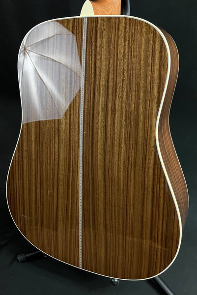 Martin HD-28 (2025) Standard Dreadnought Acoustic Guitar Gloss Natural w/ Case (030)
