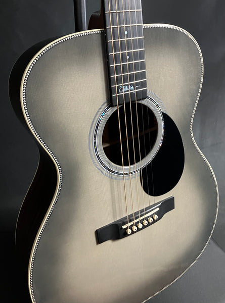 Martin OMJM John Mayer 20th Anniversary Acoustic-Electric Guitar Platinum Gray Burst w/ Case