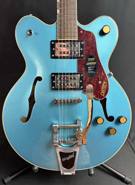 Gretsch G2622T Streamliner Semi-Hollowbody Electric Guitar Arctic Blue