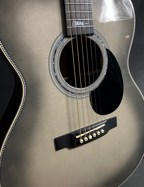 Martin OMJM John Mayer 20th Anniversary Acoustic-Electric Guitar Platinum Gray Burst w/ Case