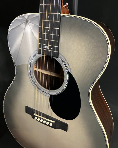 Martin OMJM John Mayer 20th Anniversary Acoustic-Electric Guitar Platinum Gray Burst w/ Case