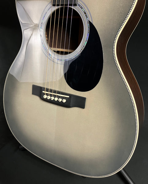 Martin OMJM John Mayer 20th Anniversary Acoustic-Electric Guitar Platinum Gray Burst w/ Case