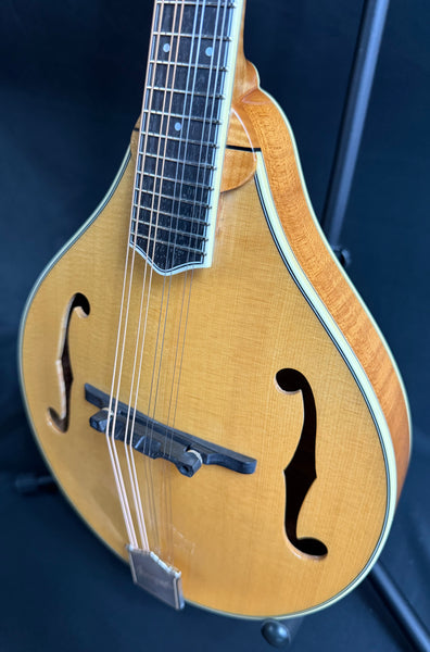 Bourgeois M5-A A-Style Mandolin Aged Tone Adirondack Blonde w/ Case