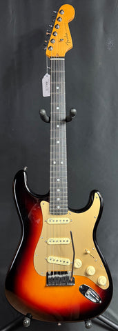 Fender American Ultra II Stratocaster Electric Guitar Ultraburst Finish w/ OHSC (178)