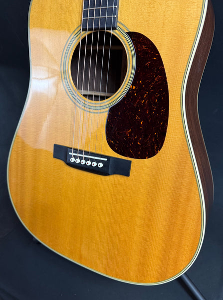 Martin D-28 Standard Dreadnought Acoustic Guitar Gloss Natural Finish w/ OHSC