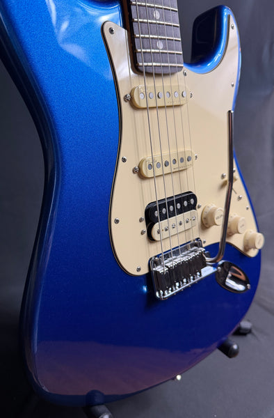 Fender American Ultra Stratocaster HSS Electric Guitar Cobra Blue w/ OHSC