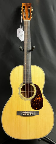 Martin Custom 00-28 12-Fret Flamed Koa Grand Concert Acoustic Guitar Vintage Natural w/ Case