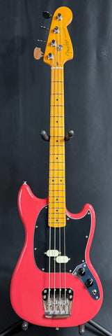 Fender American Professional Classic Mustang Bass 4-String Bass Guitar Faded Fiesta Red w/ Gig Bag