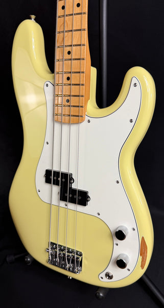 Fender Player II Precision Bass 4-String Bass Guitar Hialeah Yellow Finish