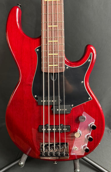 Yamaha BB735A Broad Bass 5-String Bass Guitar Fired Red Finish w/ Gig Bag (188)