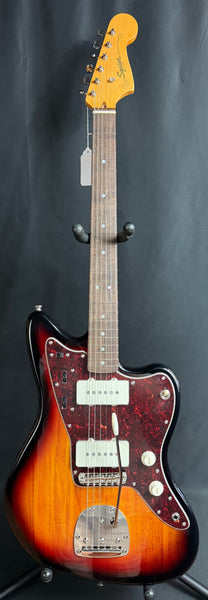 Squier Classic Vibe 60's Jazzmaster Electric Guitar 3-Tone Sunburst (770)