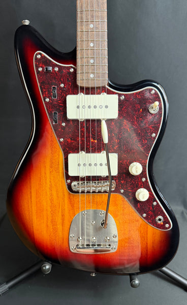 Squier Classic Vibe 60's Jazzmaster Electric Guitar 3-Tone Sunburst (770)