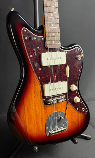 Squier Classic Vibe 60's Jazzmaster Electric Guitar 3-Tone Sunburst (770)