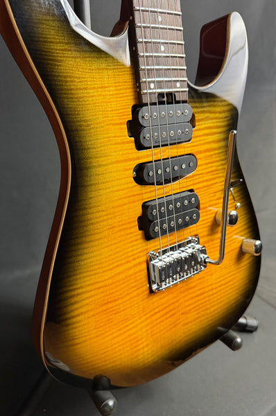 Charvel MJ Series DK24 HSH 2PT W Electric Guitar Antique Burst w/ Case