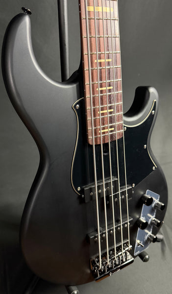 Yamaha BB735A Broad Bass 5-String Bass Guitar Translucent Matte Black w/ Gig Bag (042)