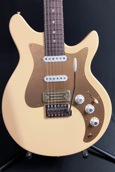 Eastman DC'62 FullerTone Electric Guitar Desert Sand Finish w/ Soft Case