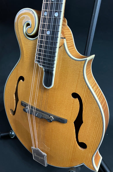 Bourgeois M5-F F-Style Mandin Aged Tone Adirondack Gloss Blonde w/ Case