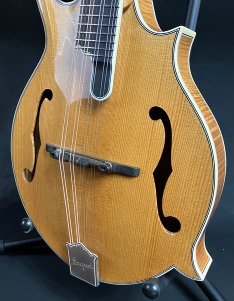 Bourgeois M5-F F-Style Mandin Aged Tone Adirondack Gloss Blonde w/ Case