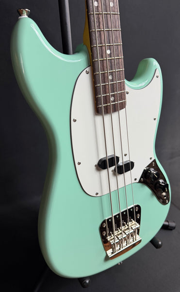 Squier Classic Vibe 60's Mustang Bass 4-String Bass Guitar Surf Green Finish