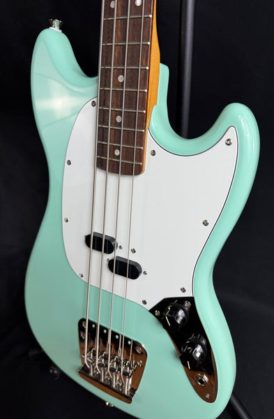 Squier Classic Vibe 60's Mustang Bass 4-String Bass Guitar Surf Green Finish