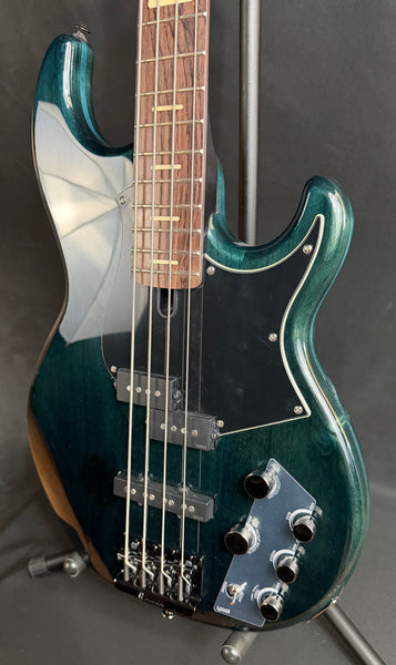 Yamaha BB734A Broad Bass 4-String Bass Guitar Indigo Blue Finish w/ Gig Bag (150)