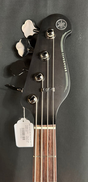 Yamaha BB734A Broad Bass 4-String Bass Guitar Indigo Blue Finish w/ Gig Bag (150)