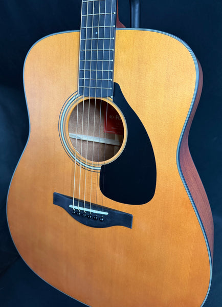 Yamaha FG3 Red Label Dreadnought Acoustic Guitar Vintage Natural w/ Soft Case (078)