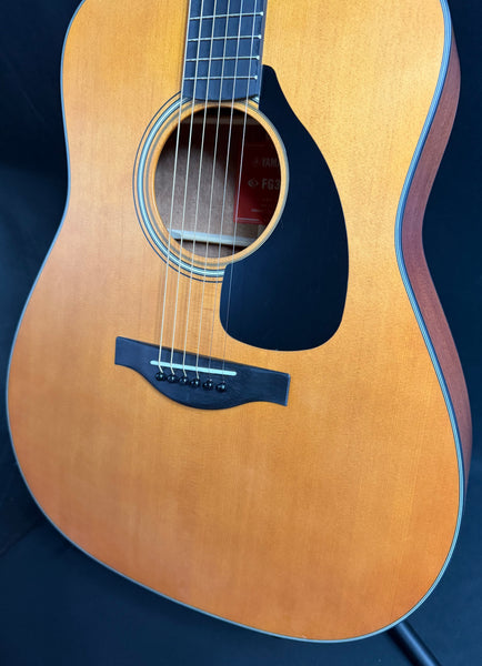 Yamaha FG3 Red Label Dreadnought Acoustic Guitar Vintage Natural w/ Soft Case (078)