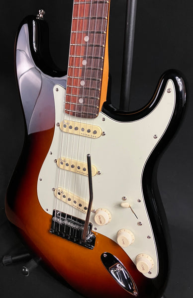 Fender American Ultra Stratocaster Electric Guitar Ultraburst Finish w/ OHSC