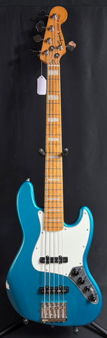 Squier Classic Vibe Active 70's Jazz Bass V 5-String Bass Guitar Ocean Turquoise