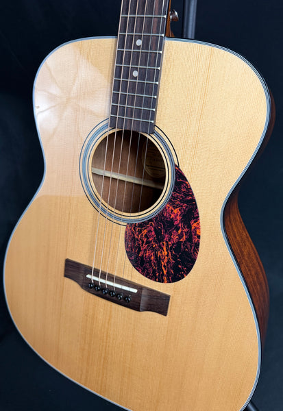 Blueridge BR-43 Grand Auditorium Acoustic Guitar Gloss Natural w/ K&K Pure Mini