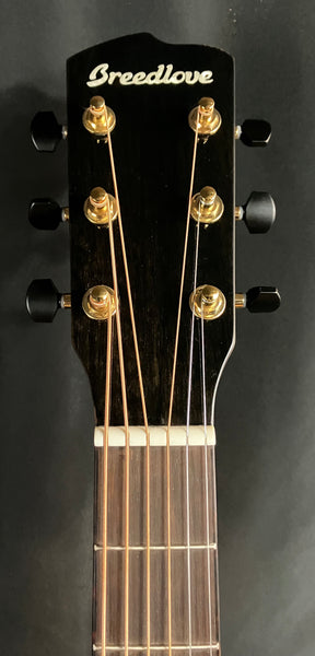 Breedlove Performer Pro Concerto CE Acoustic-Electric Guitar Aged Toner Natural w/ OHSC