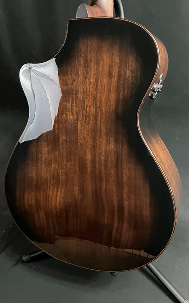 Breedlove Performer Pro Concerto CE Acoustic-Electric Guitar Aged Toner Natural w/ OHSC
