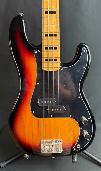 Squier Classic Vibe 70's Precision Bass 4-String Bass Guitar 3-Tone Sunburst (195)
