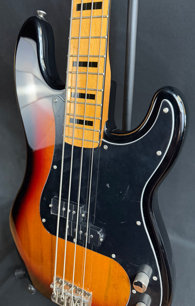 Squier Classic Vibe 70's Precision Bass 4-String Bass Guitar 3-Tone Sunburst (195)