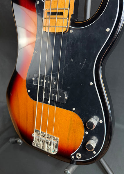 Squier Classic Vibe 70's Precision Bass 4-String Bass Guitar 3-Tone Sunburst (195)