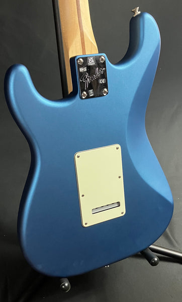 Fender American Performer Stratocaster Electric Guitar Satin Lake Placid Blue w/ Gig Bag