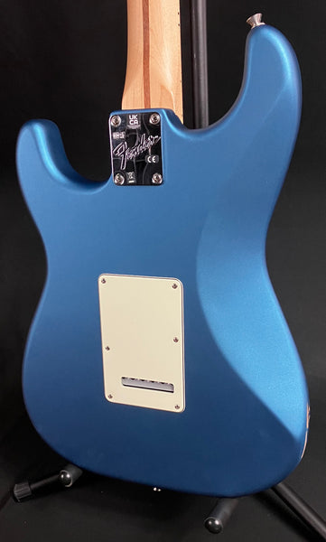 Fender American Performer Stratocaster Electric Guitar Satin Lake Placid Blue w/ Gig Bag