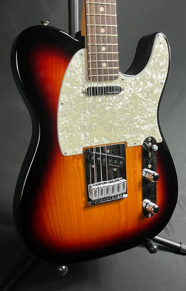 Fender Player II Modified Telecaster Electric Guitar 3-Tone Sunburst Finish w/ Gig Bag