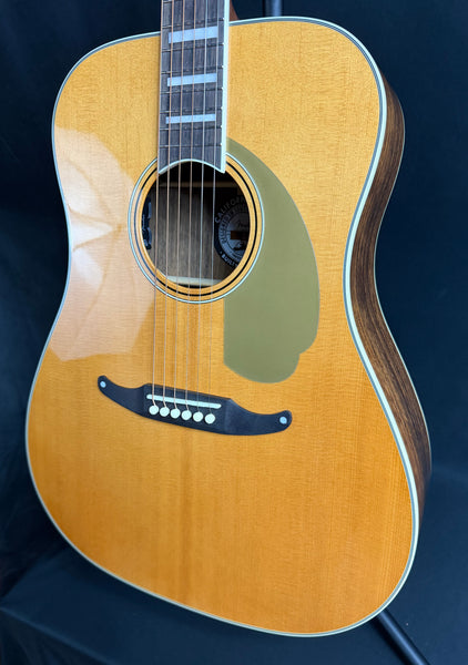 Fender King Vintage Dreadnought Acoustic-Electric Guitar Aged Natural w/ OHSC (659)