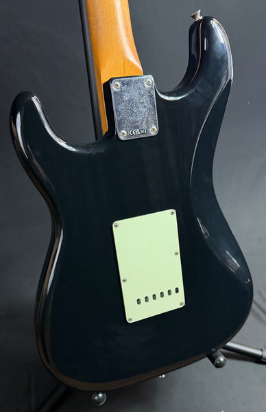 Fender Vintera II Road Worn '60s Stratocaster Electric Guitar Gloss Black w/ Case