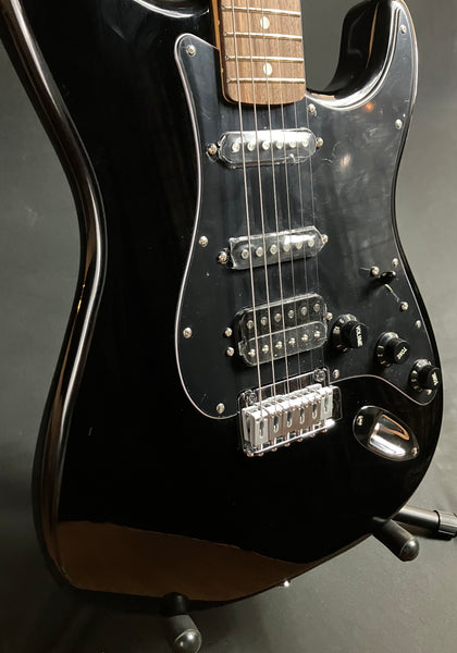 Fender Standard Stratocaster HSS Electric Guitar Gloss Black FInish